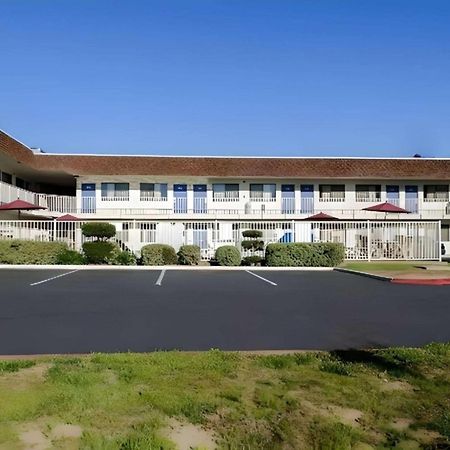 Park Inn By Radisson, ترلوك المظهر الخارجي الصورة